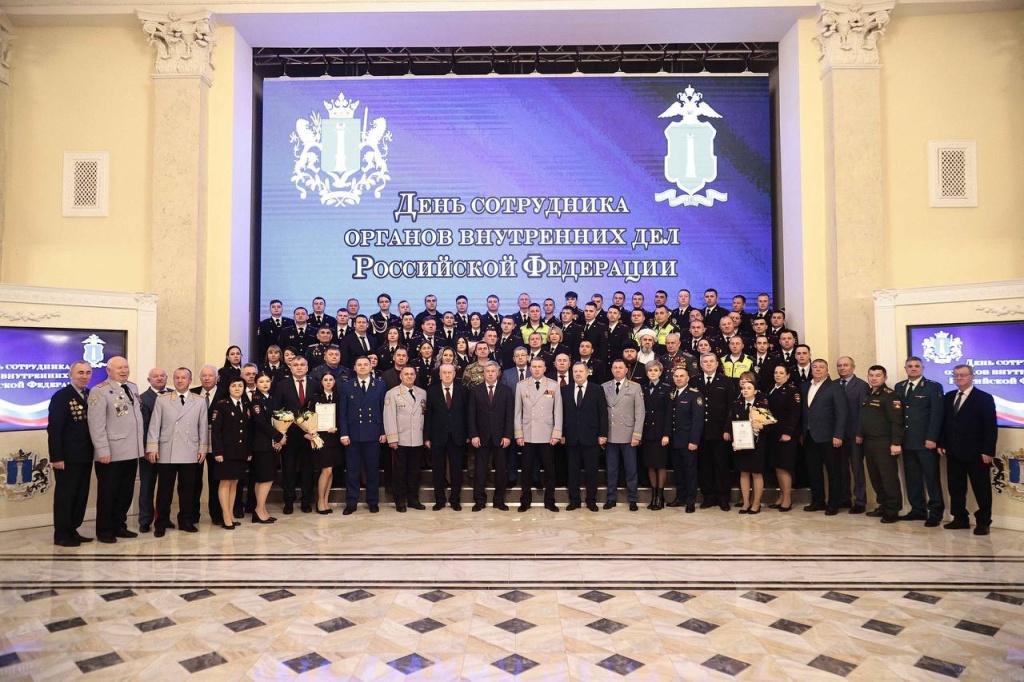Председатель Законодательного собрания Ульяновской области и губернатор региона поздравили сотрудников и ветеранов МВД с профессиональным праздником