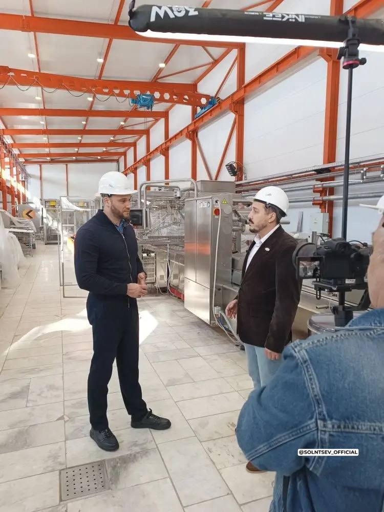 «Россия 24» покажет Оренбуржье: губернатор Евгений Солнцев рассказал о съёмках федерального телепроекта о промышленности региона