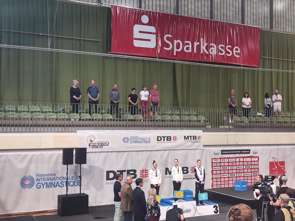 Российские гимнасты завоевали четыре медали на этапе Кубка мира по прыжкам на батуте в Котбусе