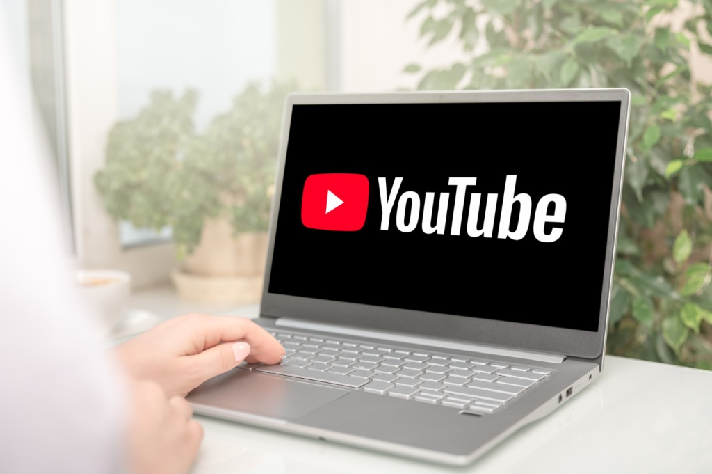 Отток с YouTube достиг 43%: ВЦИОМ представил данные опроса о предпочтениях россиян Отток с YouTube достиг 43%: ВЦИОМ представил данные опроса о предпочтениях россиян