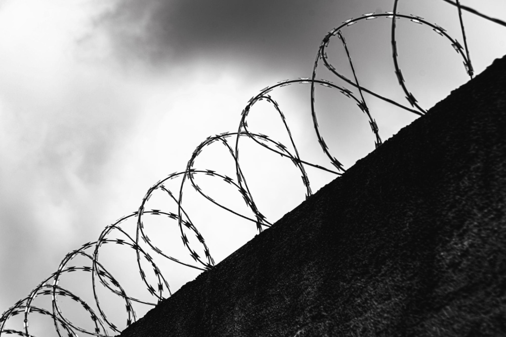 9 лет строгого режима: в Вологде вынесен приговор за попытку сбыта наркотиков через интернет