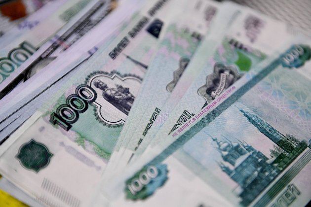 Исследователи ЦБ считают бум сбережений в России в основном вынужденным Исследователи ЦБ считают бум сбережений в России в основном вынужденным