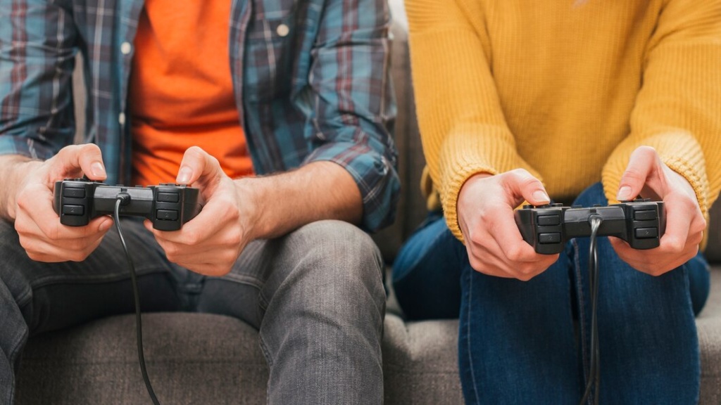 В России сократилось количество скачиваний пиратских видеоигр